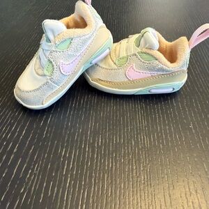 Nike Kids Sneakers - Pink, Cream, and Mint